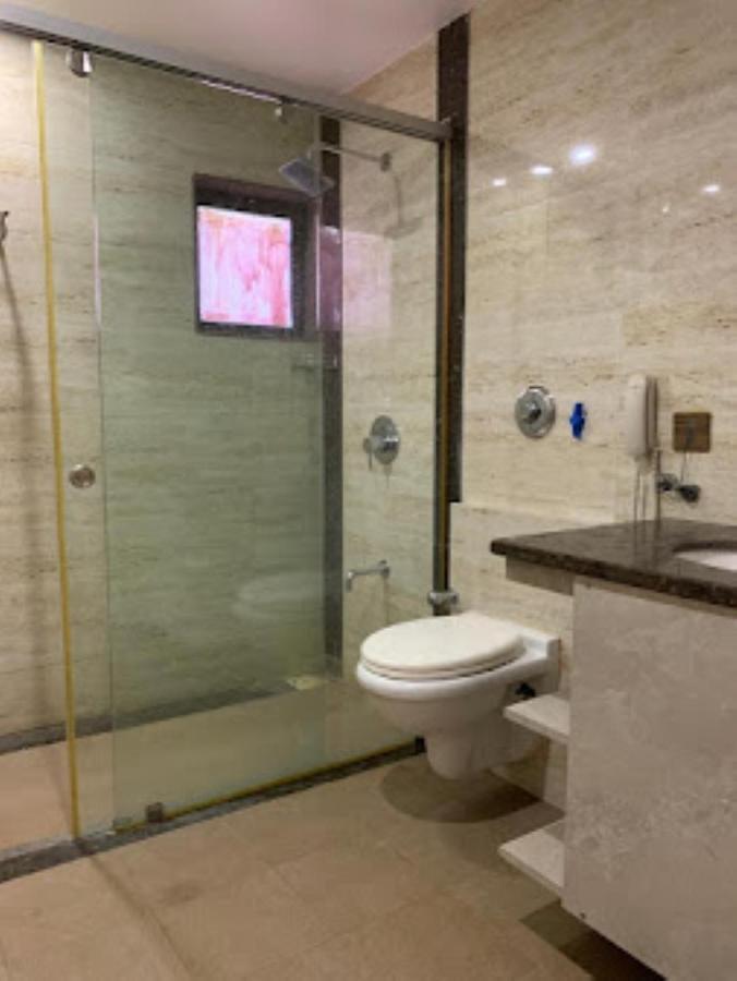 Hotel Radhe Ānand Екстериор снимка